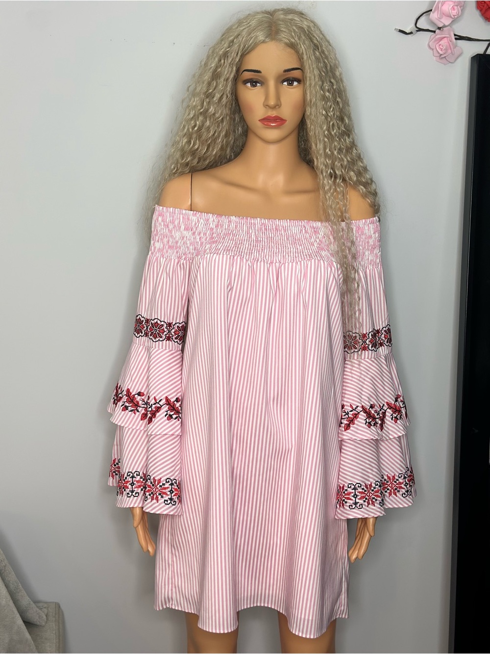 Va Va by Joy Han Sz M Pink Striped One-Shoulder Embroidered Bell-Sleeve Dress
